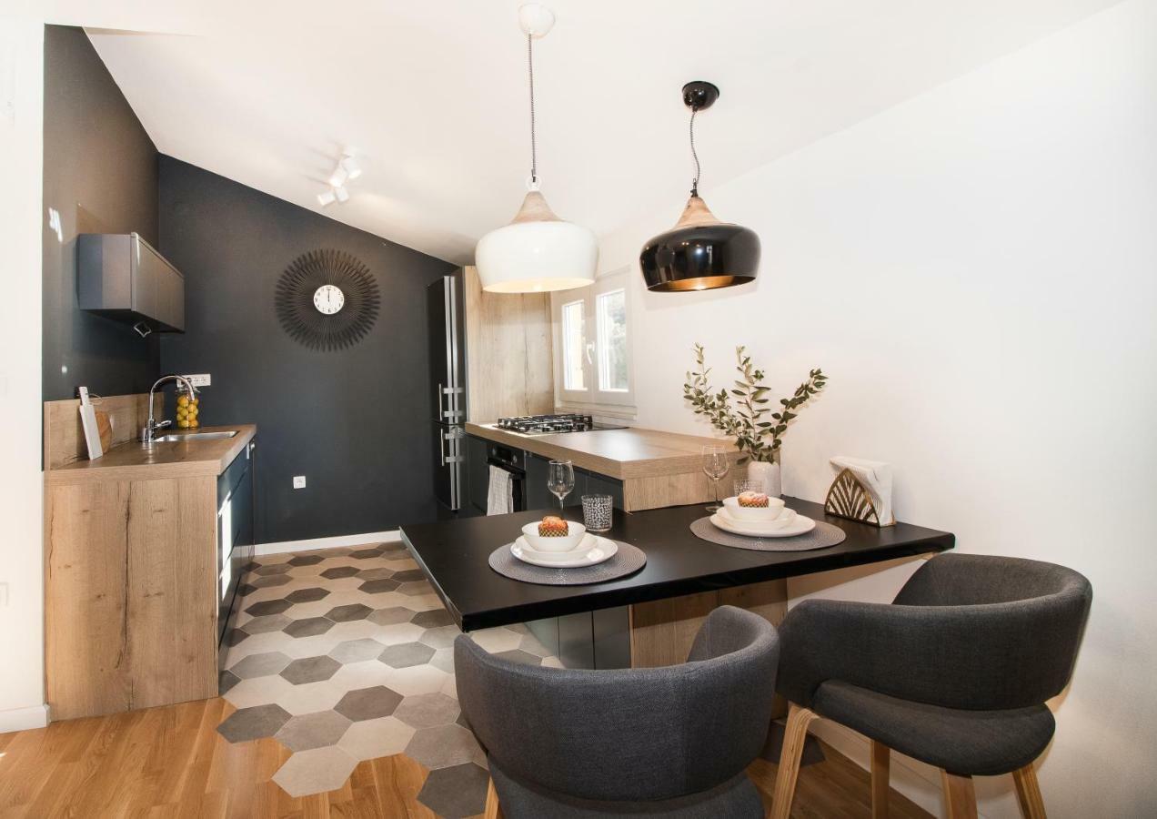 Apartman Sissy Primošten Exterior foto