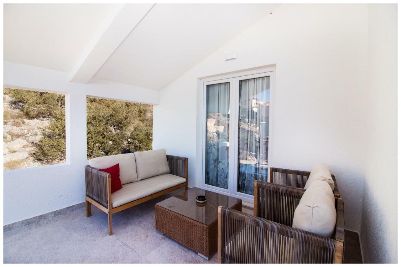 Apartman Sissy Primošten Exterior foto